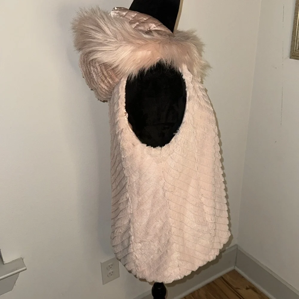 Marc New York Andrew‎ Marc pink faux fur zip up light pink vest Sz L